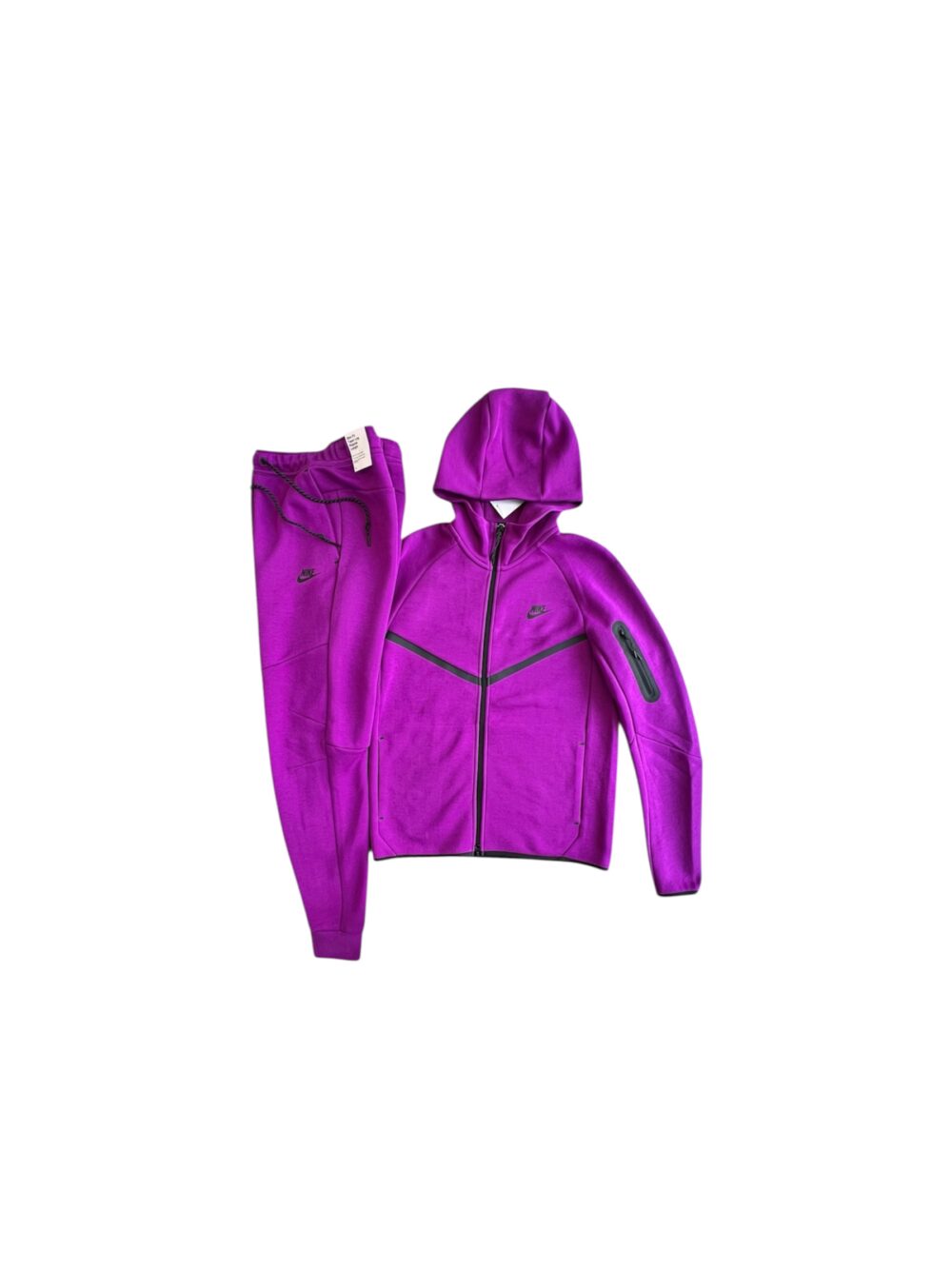 Nike Tech Sets - Image 7