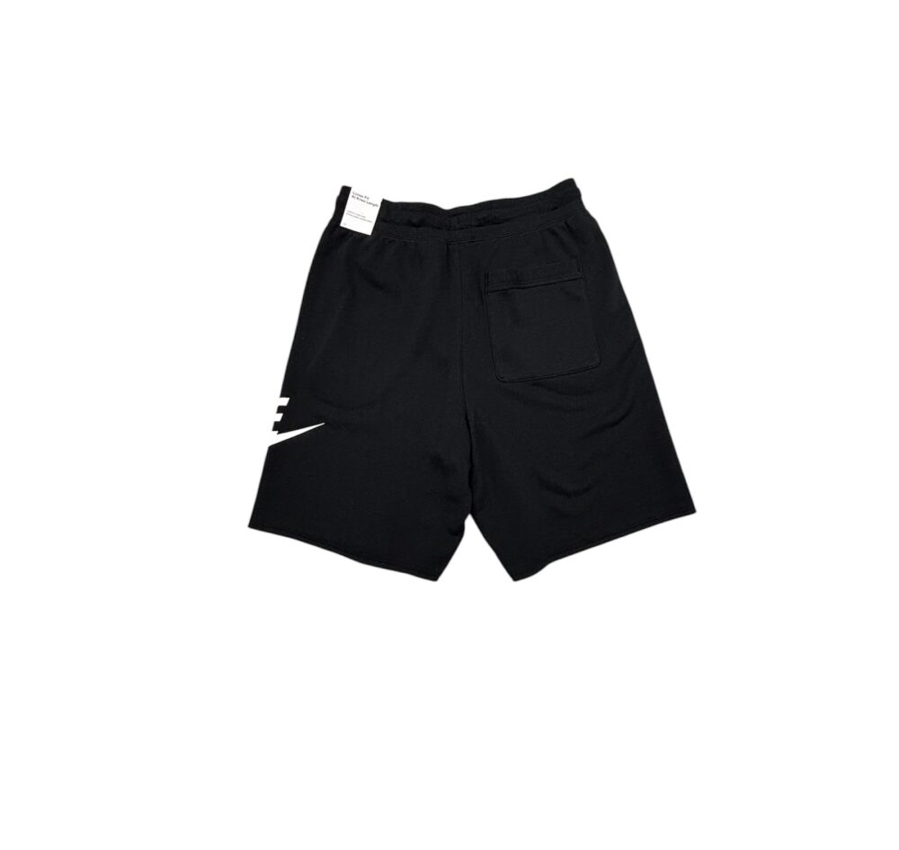 Nike Club Alumni Men's French Terry Shorts - Image 2